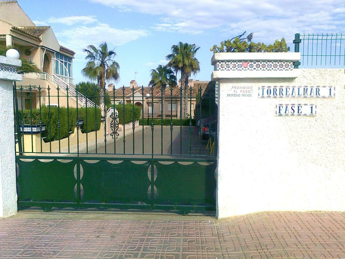 Residencial Torrealmar Con Vistas Torrevieja Exterior foto