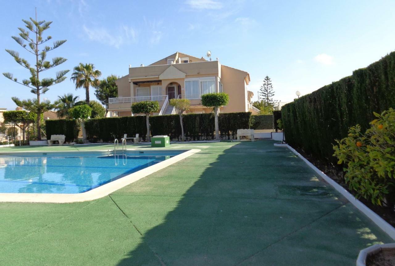 Residencial Torrealmar Con Vistas Torrevieja Exterior foto
